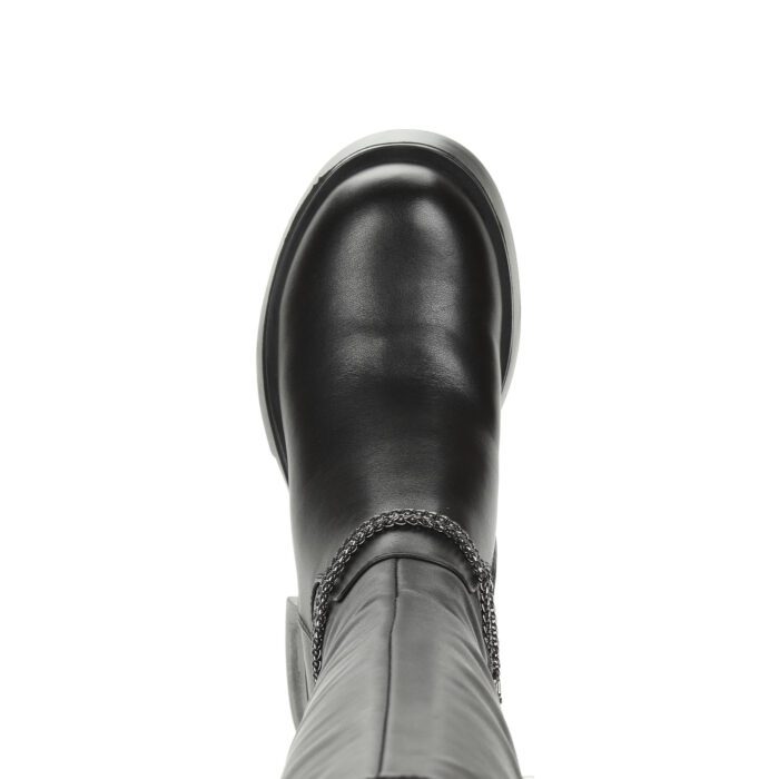 Черные сапоги из кожи на подкладке из комбинированных материалов на утолщенной подошве на устойчивом каблуке