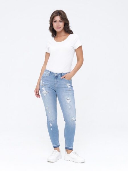 Модные джинсы Monari