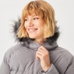 Женская куртка Lacoste с  капюшоном
