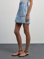 Джинсовая юбка мини с накладными карманами