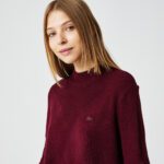 Женский свитер Lacoste с фирменным орнаментом