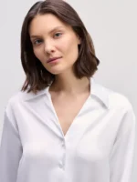 Атласная блузка