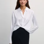 Атласная блузка прямого кроя