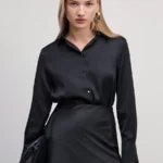 Базовая блузка из атласа