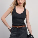 Базовая майка в рубчик со стиркой