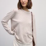 Базовый джемпер из вискозы в полоску