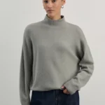 Базовый джемпер с воротником стойкой