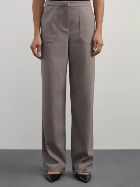 Брюки утеплённые с накладными карманами