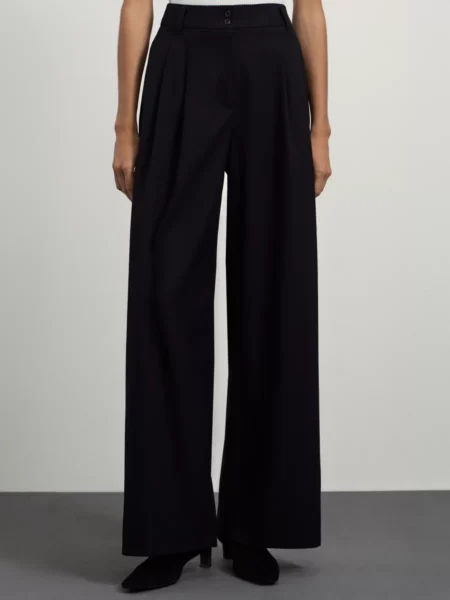 Брюки wide leg с защипами