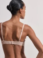 Бюстгальтер с формованными чашками из микрофибры