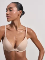 Бюстгальтер с формованными чашками из микрофибры