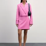 Двубортный укороченный жакет приталенного кроя