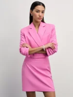 Двубортный укороченный жакет приталенного кроя