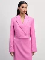 Двубортный укороченный жакет приталенного кроя