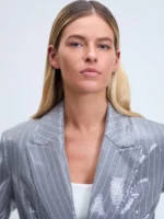 Двубортный жакет с пайетками