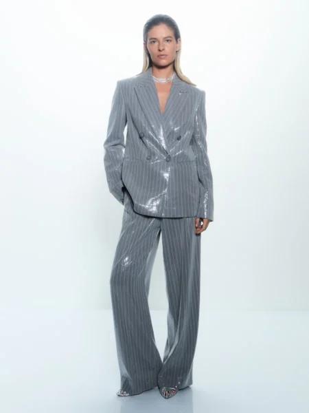 Двубортный жакет с пайетками