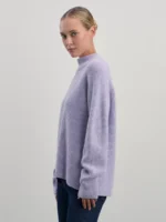 Джемпер оверсайз с воротником стойкой