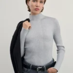 Джемпер пэчворк с воротником стойкой