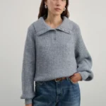 Джемпер с объемным воротом