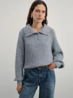 Джемпер с объемным воротом