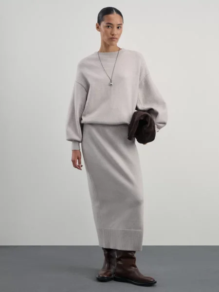 Джемпер с объёмными рукавами