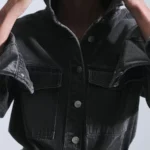 Джинсовая рубашка с карманами