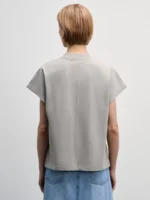 Футболка со воротником-стойкой