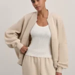 Худи на молнии с декоративными строчками