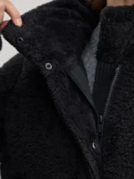 Куртка из искусственного меха с воротником-стойкой