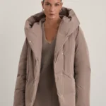 Куртка с натуральным утеплителем с капюшоном