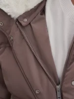 Куртка со съемным меховым воротником