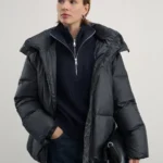 Куртка стеганая с капюшоном на натуральном утеплителе