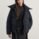 Куртка женская с широким вязаным воротником