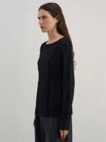 Лонгслив из вискозы с декоративными швами