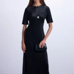 Платье приталенное на поясе