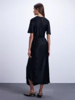 Платье приталенное на поясе