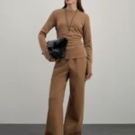 Прямы брюки с эластичным поясом