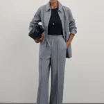 Прямые брюки с эластичным поясом