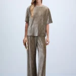 Широкие брюки из жатого бархата