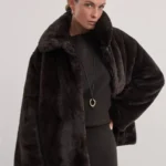 Шуба из искусственного меха