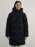 Стеганое пальто с капюшоном