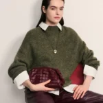 Свитер с содержанием шерсти