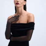 Топ из бархата с открытыми плечами