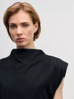 Трикотажный топ без рукавов