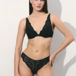 Трусы бразилиано из кружева