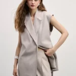 Удлиненный жилет с поясом