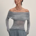 Вязаный лонгслив с открытыми плечами из 100% шерсти