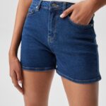 Женские шорты Lacoste Straight Fit