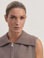 Жилет на молнии