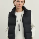 Жилет укороченный стеганый утепленный